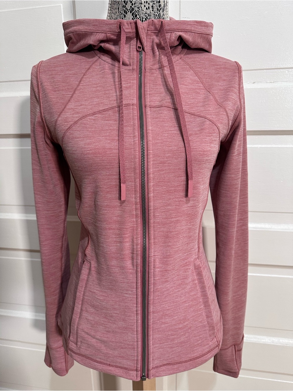Lululemon Hooded Define Jacket *Nulu Size 8 Heathered Brier Rose $138